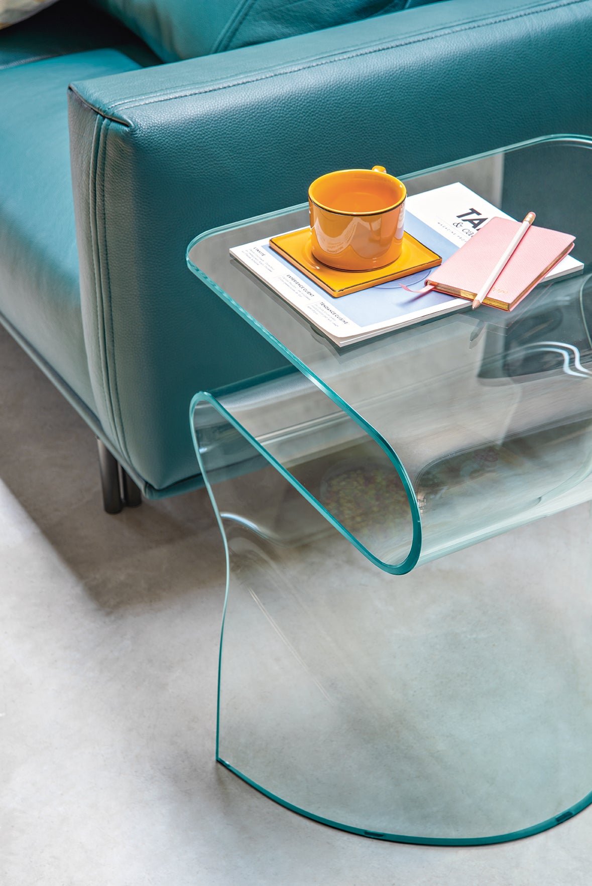 Toki bedside table, curved glass nightstand, FIAM Italia Toki, minimalist Italian side table