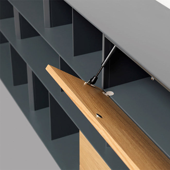 Metal Bookcase - Detail - Mueller