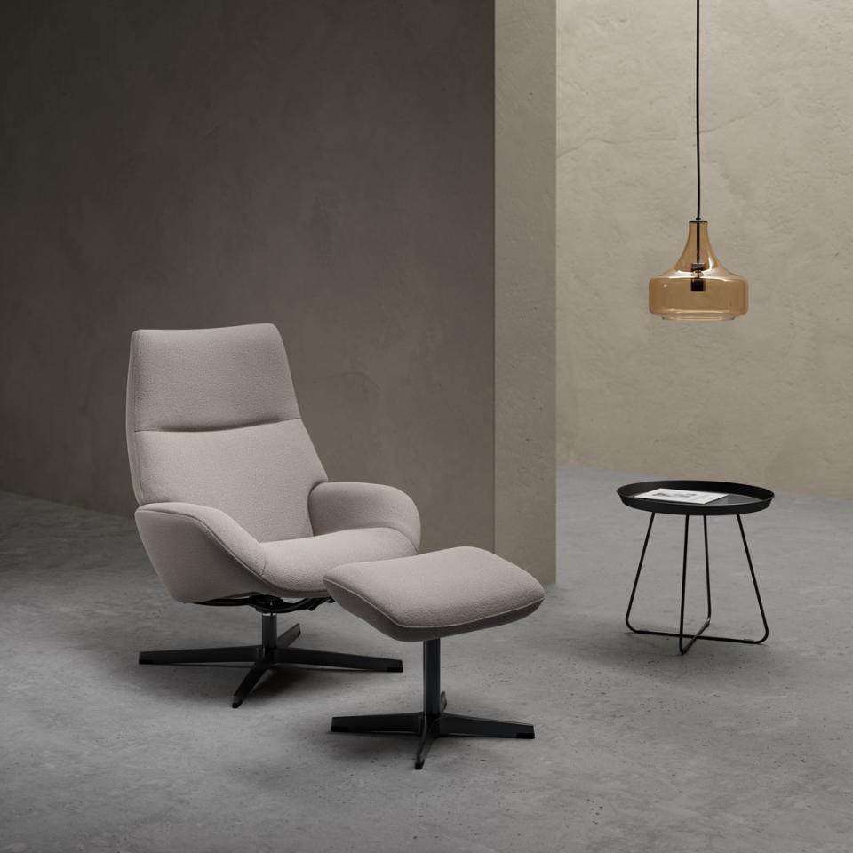 KEBE Lotus_Vision Black Base in contemporary interior.