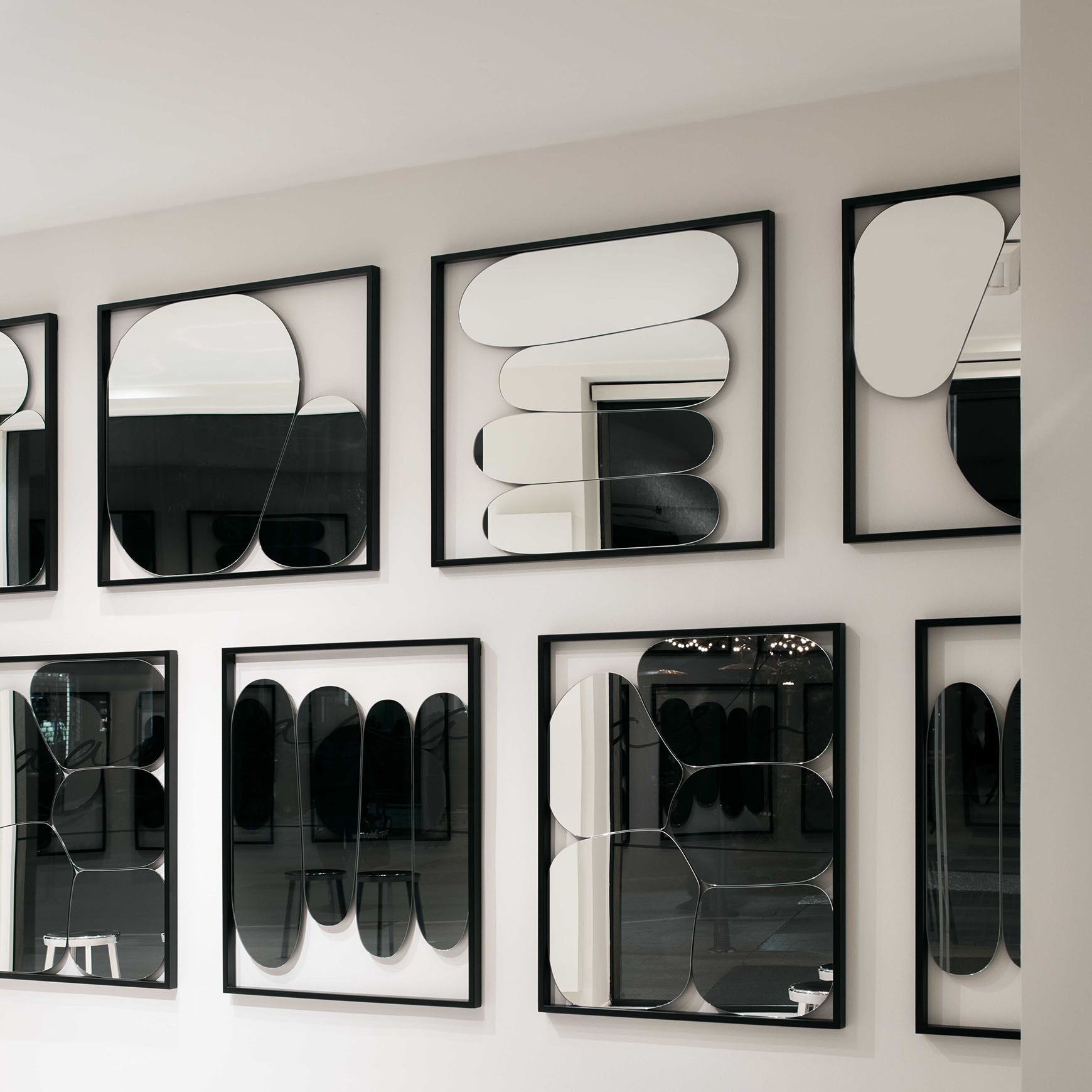 Magis Morphed Mirror