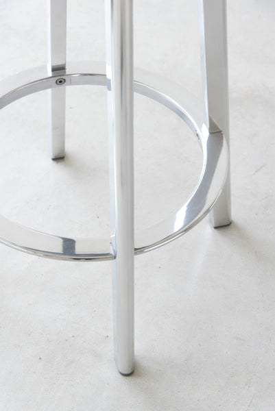 Magis Déjà-Vu Stool by Naoto Fukasawa – Minimalist Aluminum Design Detail