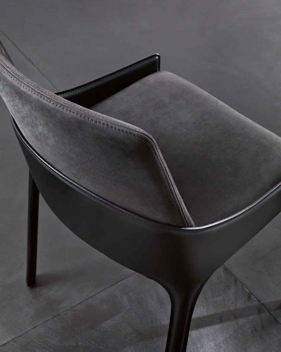 Plie Chair by Studio Klass
