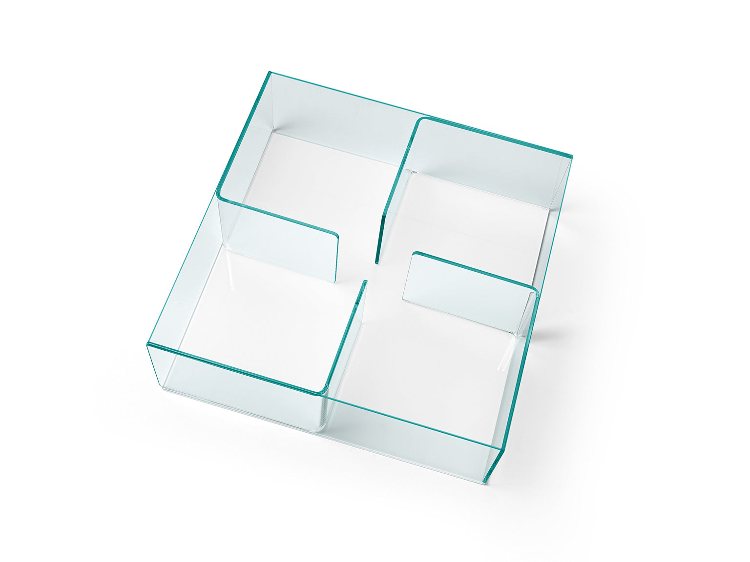 FIAM Quadra coffee table with curved glass structure and white back-painted extralight base, designed by Matteo Nunziati.