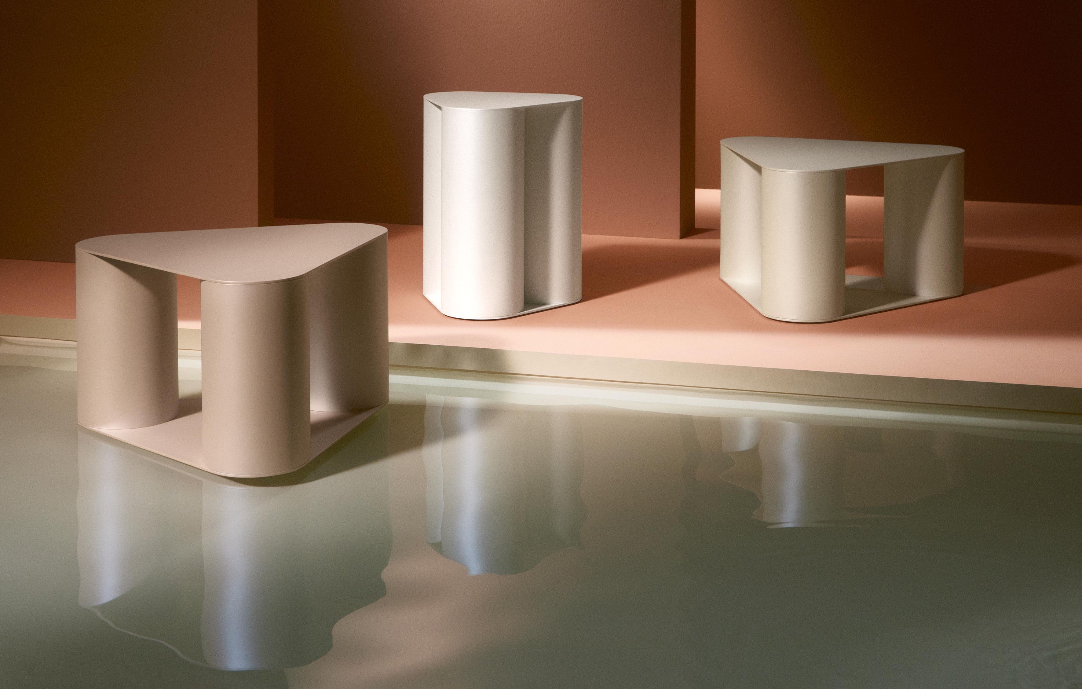 Saba Tres Pearl Finish Coffee Tables