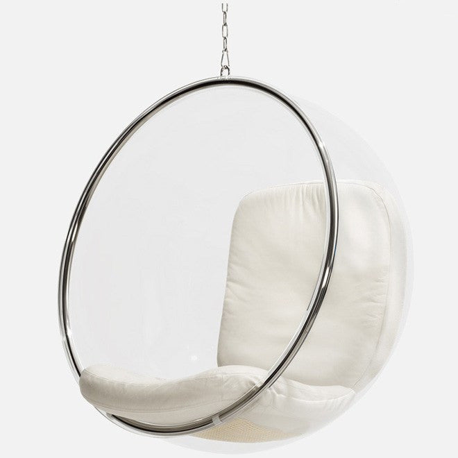 Close-up of Bubble Chair’s stainless steel frame and Sørensen leather upholstery