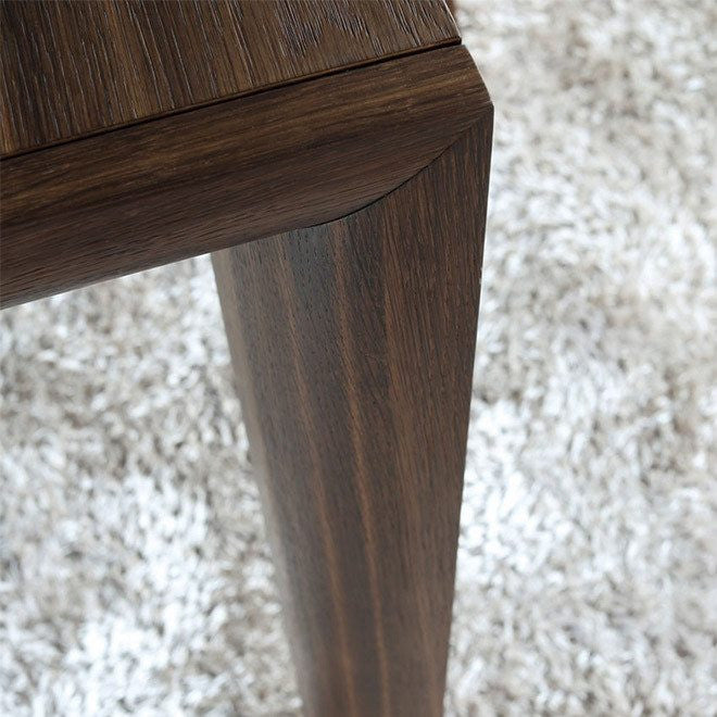Patrik Table